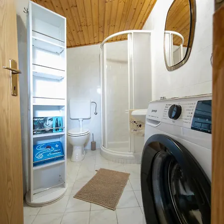 Hisa Lili Za Miren Oddih - Lili House For A Peaceful Getaway *