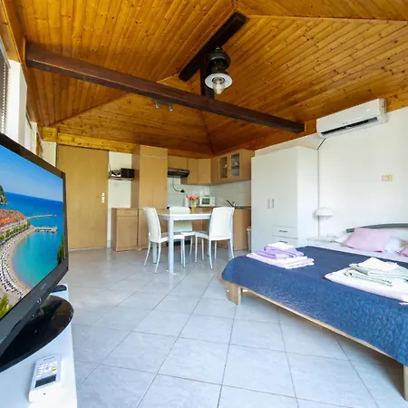 아파트 Hisa Lili Za Miren Oddih - Lili House For A Peaceful Getaway